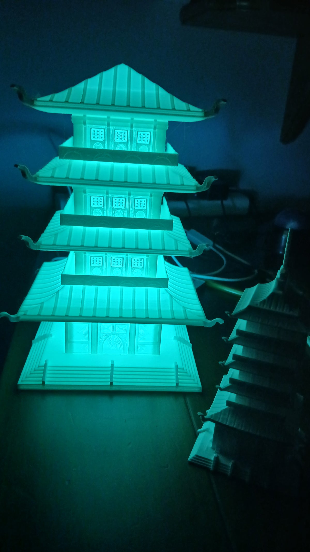 Chinese Pagoda lamp